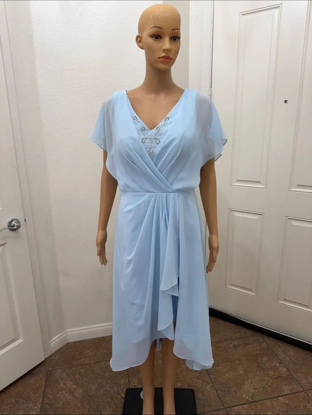 JJs HouseāRhinestone Beaded Sheer Pale Blue Chiffon V-Neck Midi Dress Sz 8-10